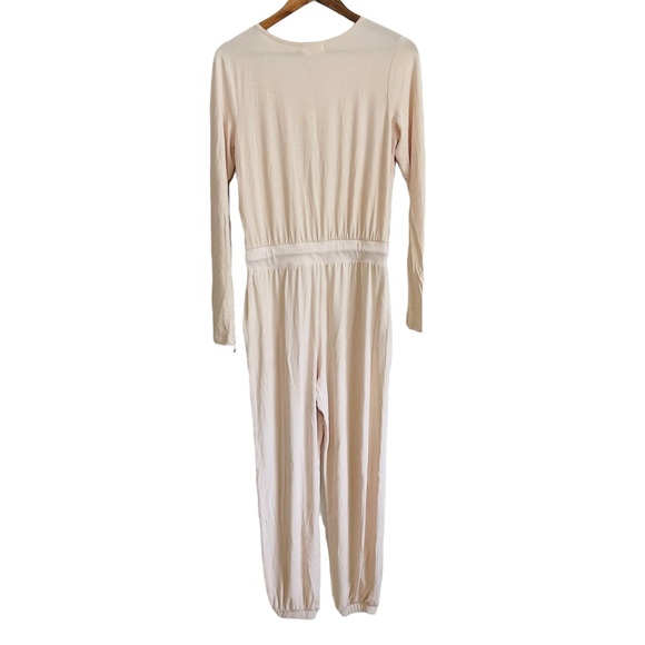 Nwt Lovers and friends Stacey Jumpsuit in Sand Dollar - Picture 8 of 11